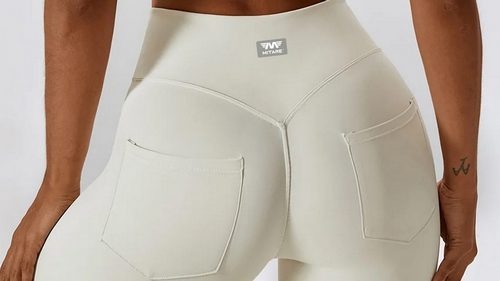 I pantaloni che sollevano e modellano i glutei - MITARE ZAPPY push-up sono la scelta migliore.